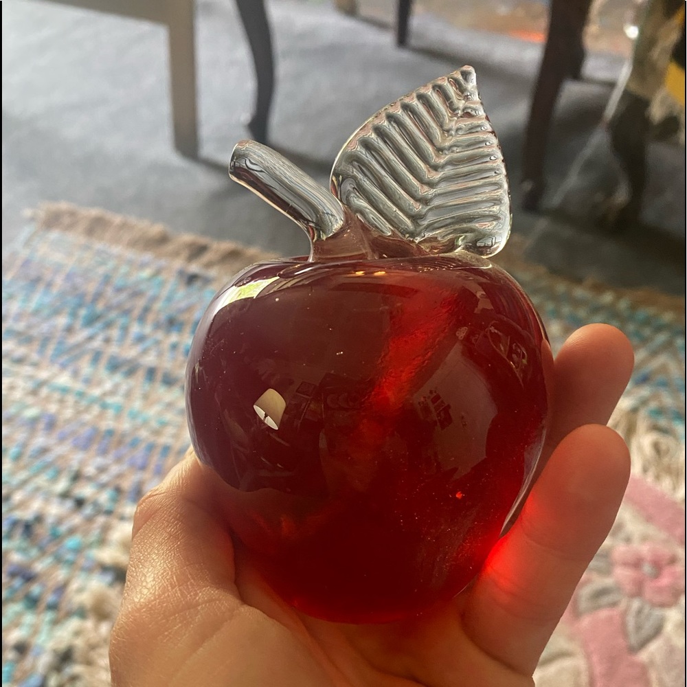 Glass Apple - Picture 3 of 3